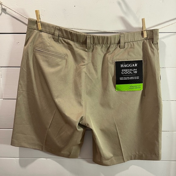 HAGGAR – Men’s Premium Cool 18 Shorts Size 40 - Picture 3 of 5